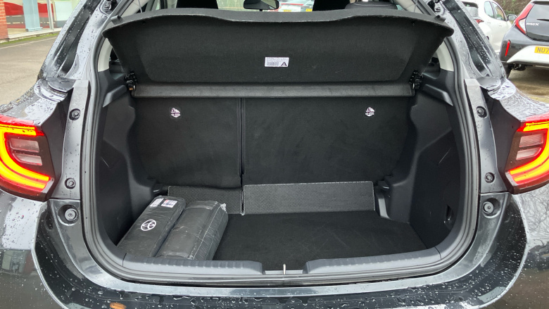 Toyota Yaris 1.5 Hybrid Design 5dr CVT Hybrid Hatchback